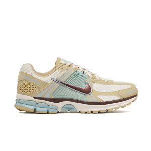 NIKE ZOOM VOMERO 5 STYLE