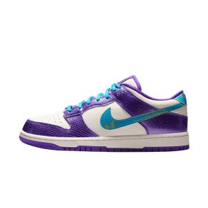 Alternative view of NIKE DUNK LOW PROTRO